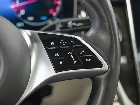 Used 2023 Mercedes-Benz GLC 300 4MATIC image 19