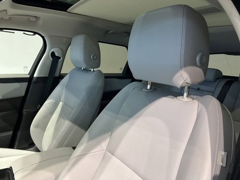 Used 2025 Land Rover Range Rover Velar S image 20