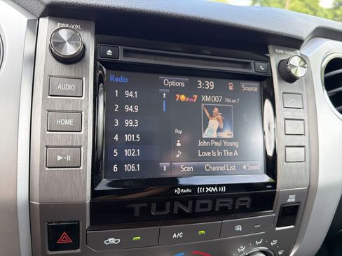Used 2019 Toyota Tundra SR5 AWD/4WD image 5