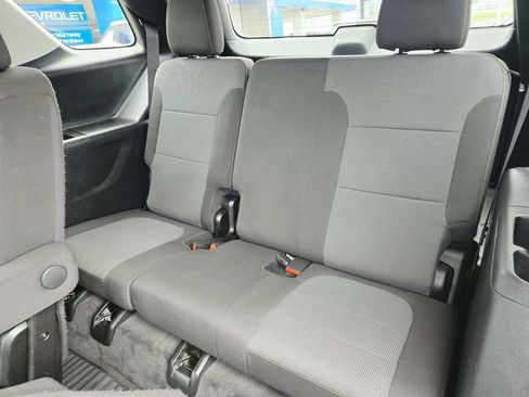 Used 2020 Chevrolet Traverse LT FWD image 10