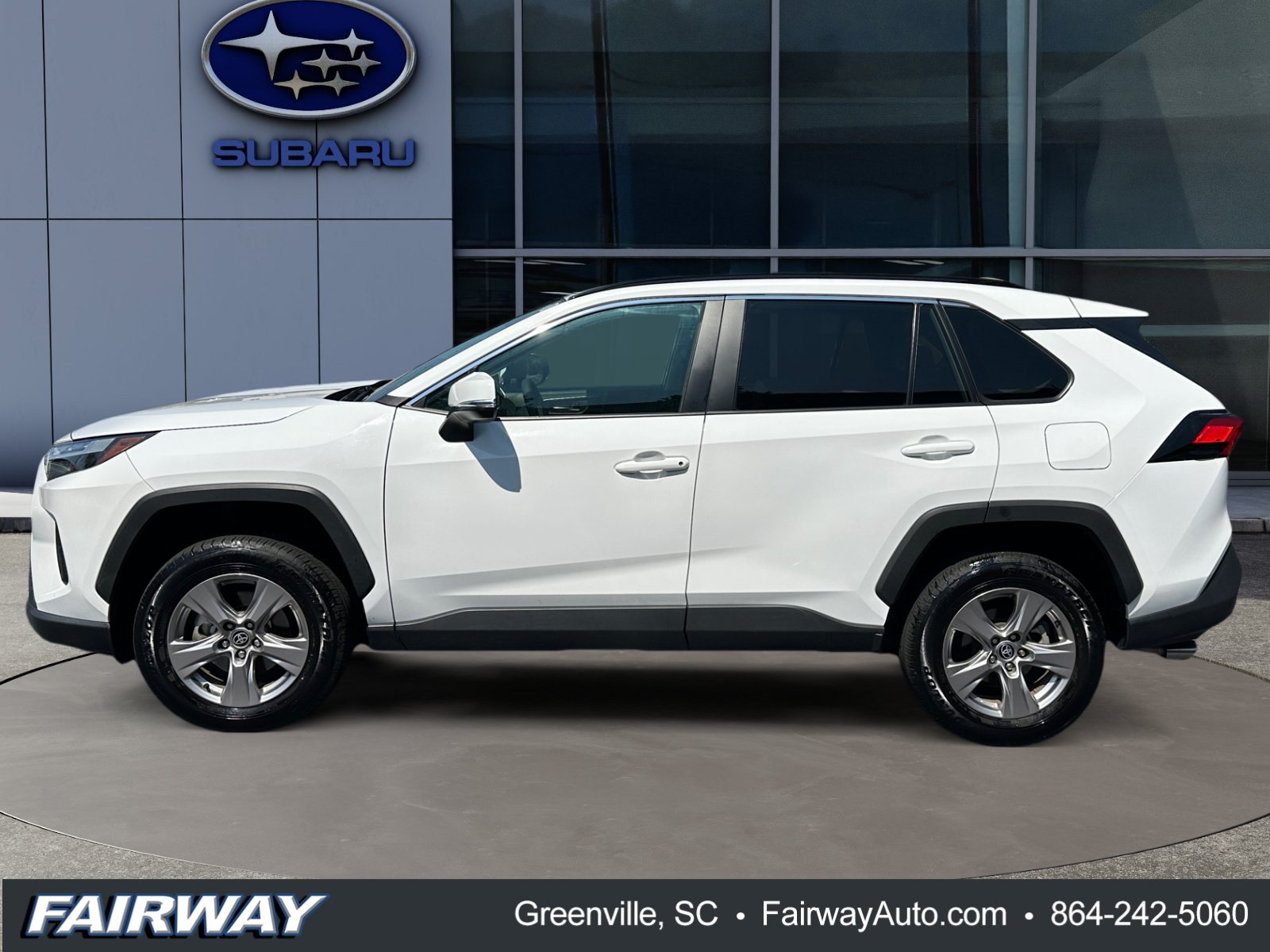 Used 2025 Toyota RAV4 XLE AWD/4WD image 8