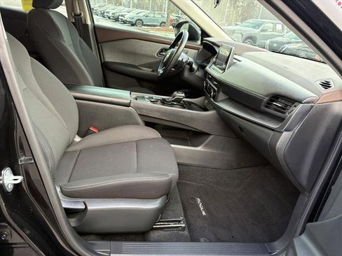 Certified 2023 Nissan Rogue S image 19