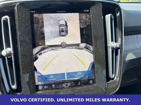 Certified 2025 Volvo XC40 B5 Plus image 20