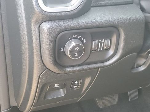 Used 2023 RAM 1500 Laramie AWD/4WD image 14