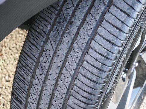 Used 2024 Subaru Forester Touring image 14