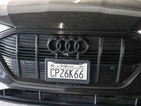 Used 2023 Audi e-tron Premium w/ Convenience Plus Package AWD/4WD image 8
