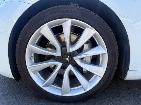Used 2019 Tesla Model 3 Long Range AWD/4WD image 9