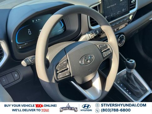 New 2026 Hyundai Venue SE image 17