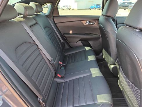 Used 2024 Kia Forte GT-Line w/ GT-Line Premium Package FWD image 17