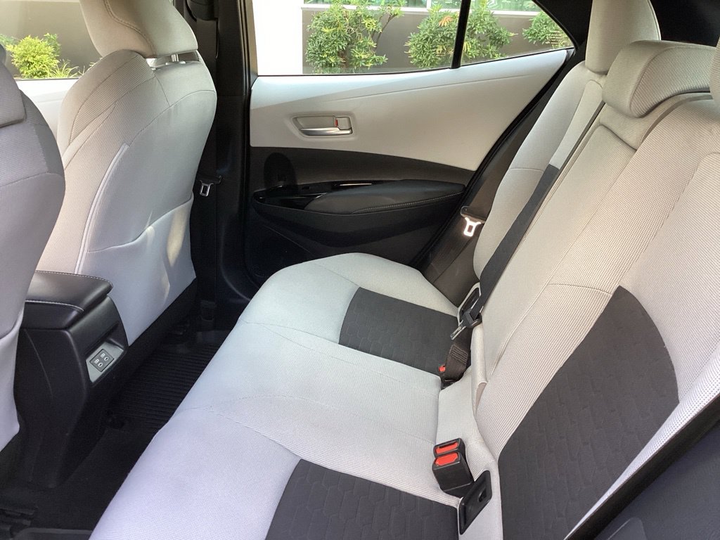 Certified 2025 Toyota Corolla SE w/ SE Package FWD image 4