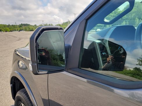 Used 2019 Ford F150 Lariat AWD/4WD image 10
