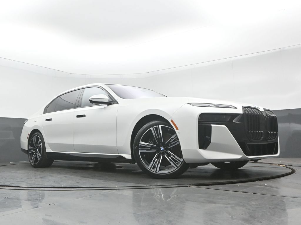 Used 2023 BMW i7 xDrive60 AWD/4WD image 30