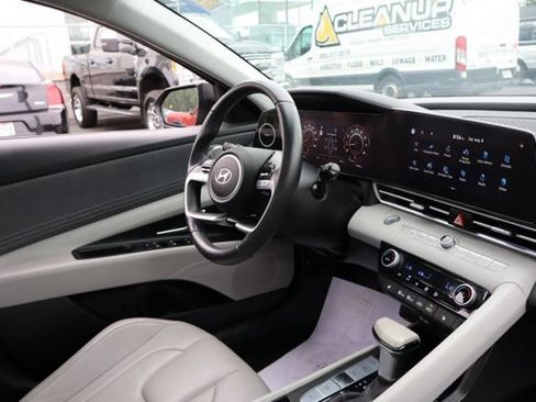 Used 2024 Hyundai Elantra Limited FWD image 40