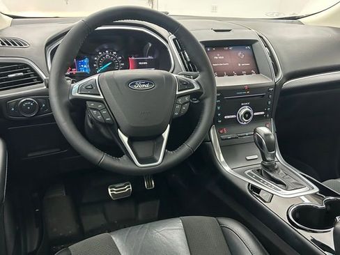 Used 2018 Ford Edge Sport image 30