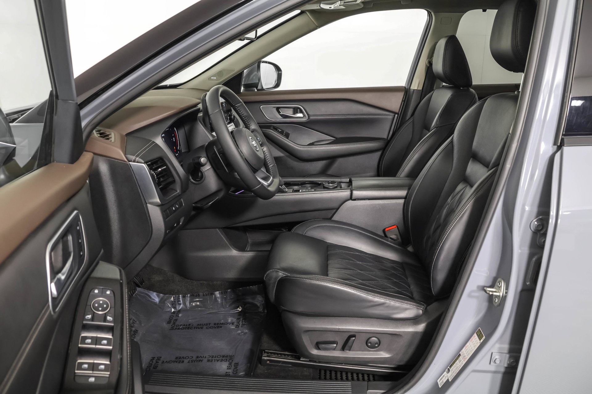Used 2021 Nissan Rogue Platinum AWD/4WD image 7