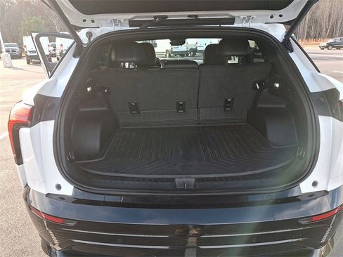 Used 2024 Chevrolet Blazer EV RS image 29