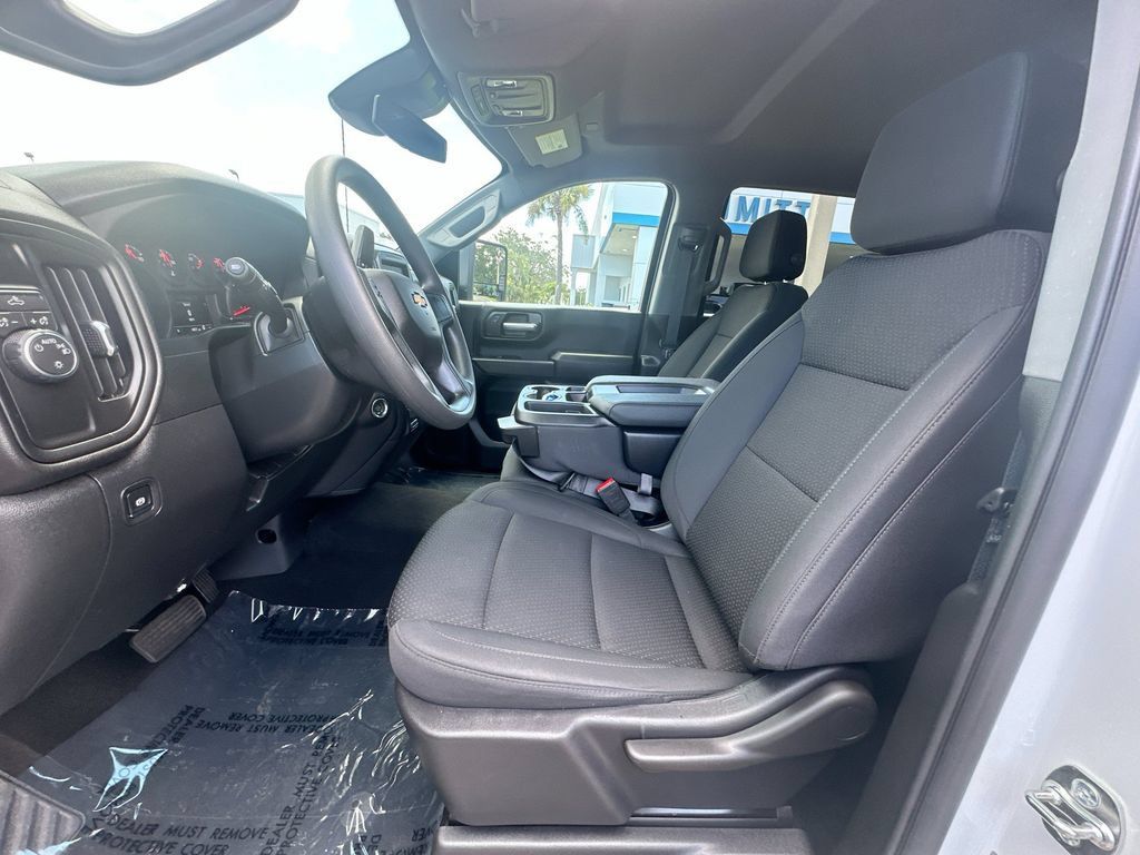 Certified 2026 Chevrolet Silverado 2500 Custom RWD image 19