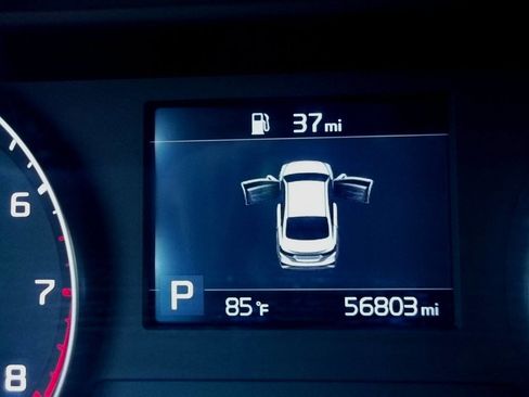 Used 2019 Kia Forte LXS FWD image 8