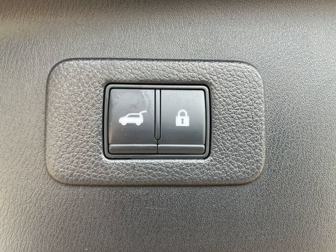 Used 2022 Nissan Armada SL RWD image 34