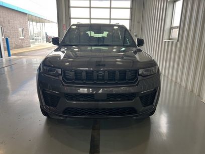 New 2026 Jeep Grand Cherokee L Limited w/ Limited Altitude Package
