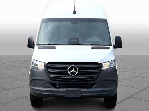 New 2025 Mercedes-Benz Sprinter 2500 image 3