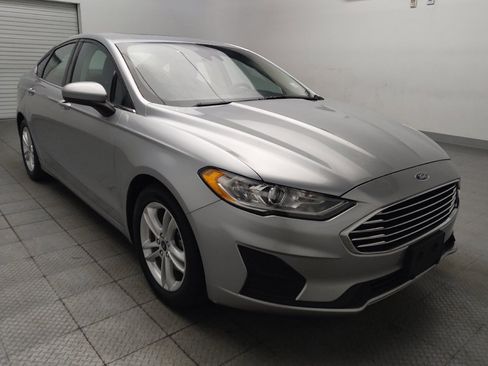 Used 2020 Ford Fusion SE FWD image 13