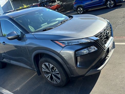 Used 2022 Nissan Rogue SV FWD image 10