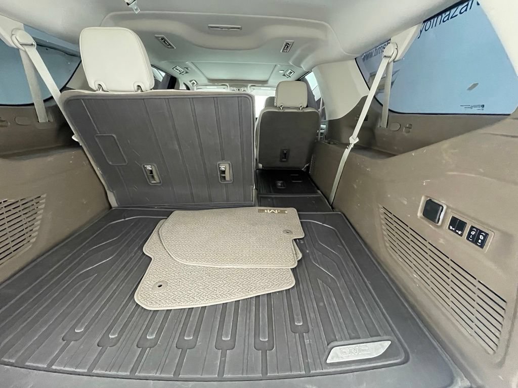 Used 2022 GMC Yukon XL Denali AWD/4WD image 8
