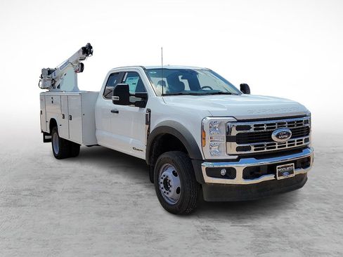 New 2024 Ford F450 XL image 1