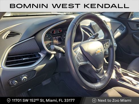 Used 2022 Chevrolet Malibu RS image 8