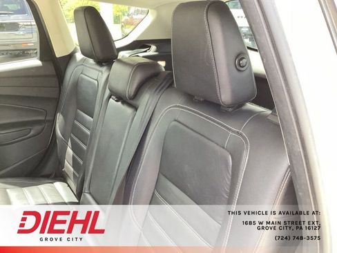 Used 2018 Ford Escape Titanium w/ Ford Safe & Smart Package AWD/4WD image 18