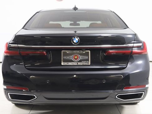 Used 2022 BMW 750i xDrive w/ Luxury Rear Seating Package image 65