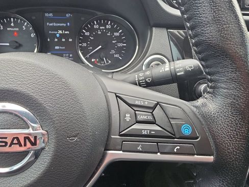 Used 2022 Nissan Rogue Sport SL w/ Premium Package FWD image 22