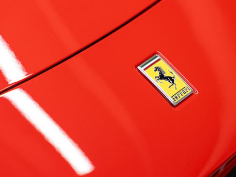 Used 2022 Ferrari Roma image 11