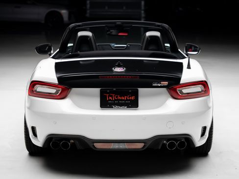 Used 2019 FIAT 124 Spider Abarth w/ Convenience Group RWD image 28