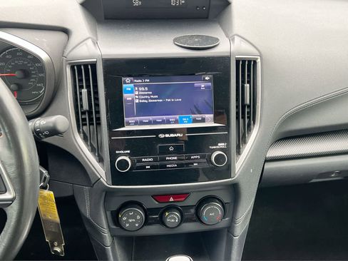 Used 2018 Subaru Crosstrek 2.0i Premium AWD/4WD image 27