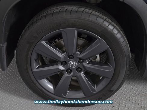 Certified 2025 Honda Pilot Sport image 11