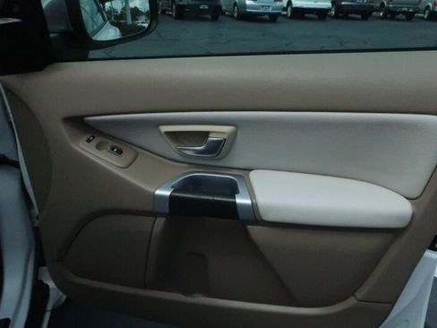 Used 2013 Volvo XC90 3.2 image 29