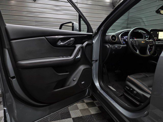 Used 2024 Chevrolet Blazer Premier w/ Driver Confidence II Package AWD/4WD image 33