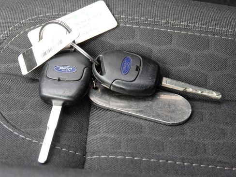 Used 2014 Ford Fiesta SE w/ Equipment Group 201A FWD image 75