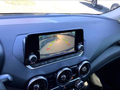 Used 2025 Nissan Sentra S image 11