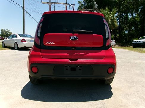 Used 2019 Kia Soul FWD image 9