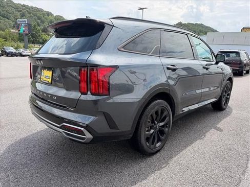 Used 2022 Kia Sorento SX FWD image 16