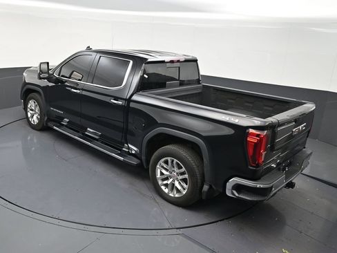Used 2021 GMC Sierra 1500 SLT w/ SLT Premium Plus Package AWD/4WD image 15