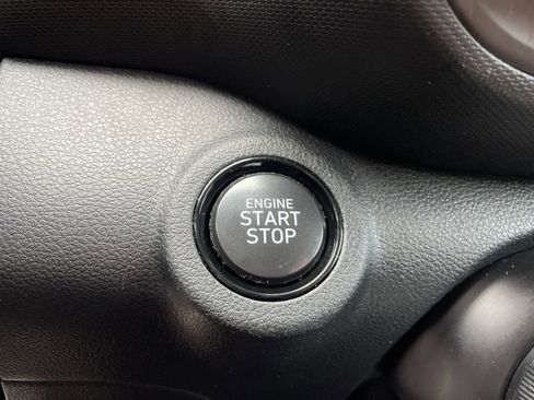 Certified 2023 Hyundai Venue Limited FWD image 27
