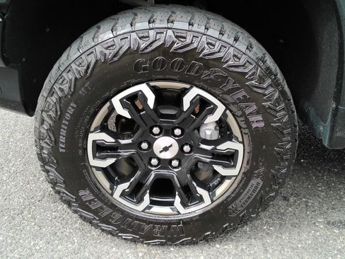 Certified 2022 Chevrolet Silverado 1500 ZR2 w/ Technology Package AWD/4WD image 28