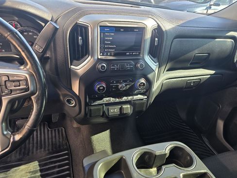 Used 2020 Chevrolet Silverado 1500 RST w/ Texas Edition image 16