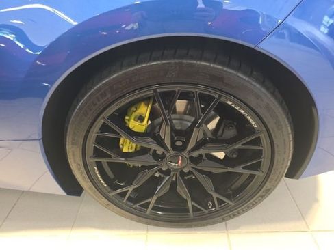 Used 2023 Chevrolet Corvette Stingray Convertible w/ Z51 Performance Package image 9