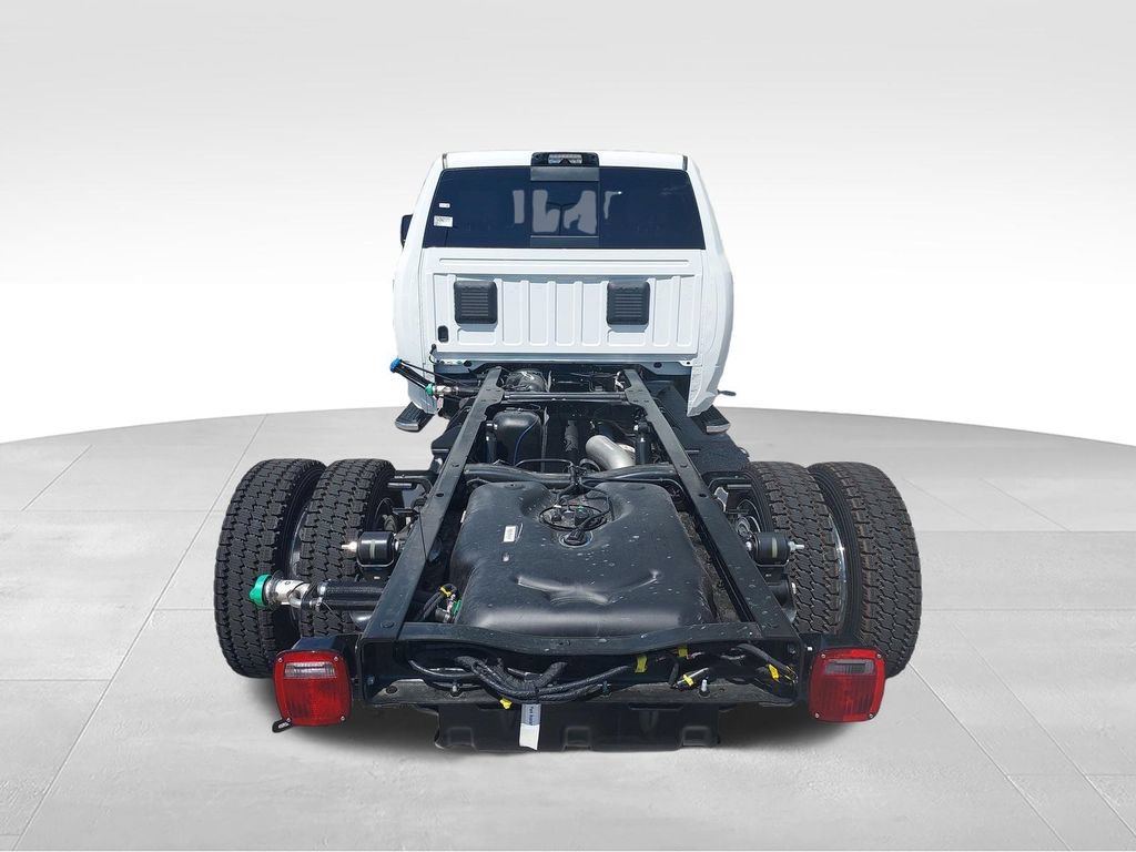 New 2026 RAM 5500 4x4 Crew Cab w/ Laramie Trim Package image 9