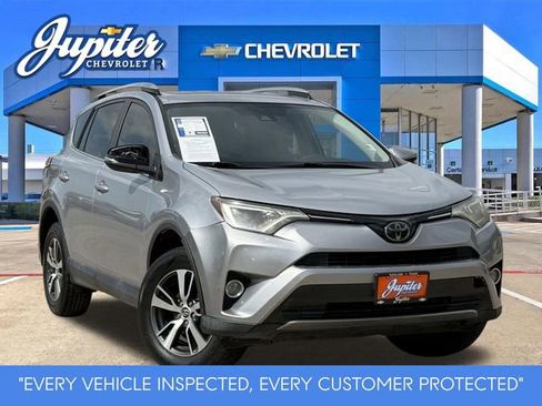 Used 2018 Toyota RAV4 XLE image 1